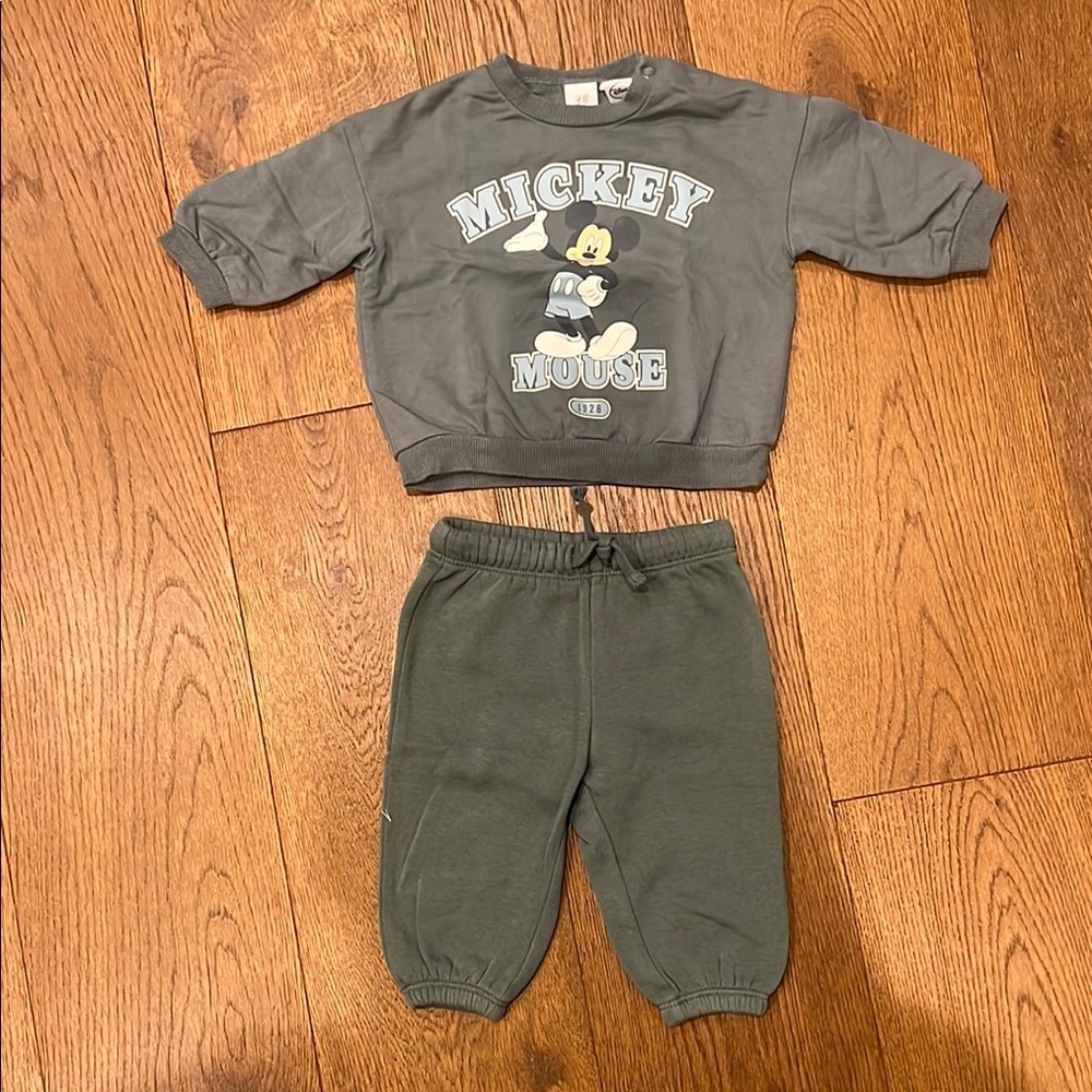 H&M Gray Sweatpants Soft Elastic Joggers